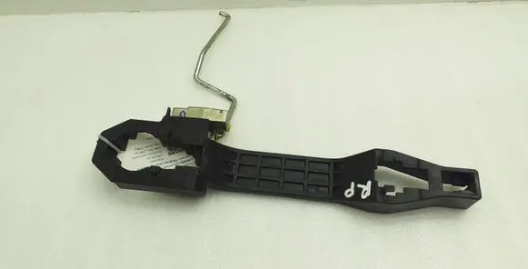 Mitsubishi L200 Front door exterior handle/bracket 