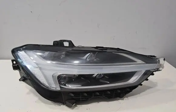 Volvo XC60 Headlight/headlamp 31656615