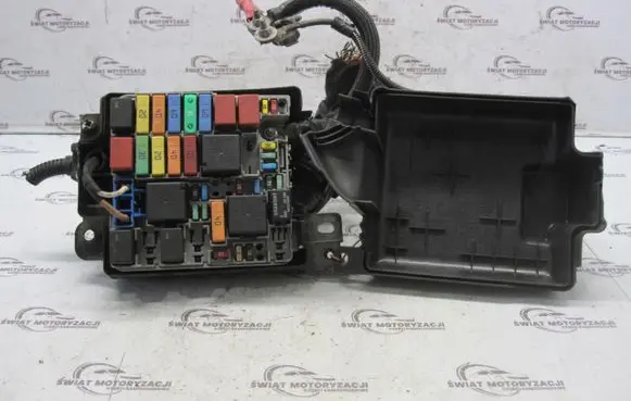 Opel Combo D Fuse box set