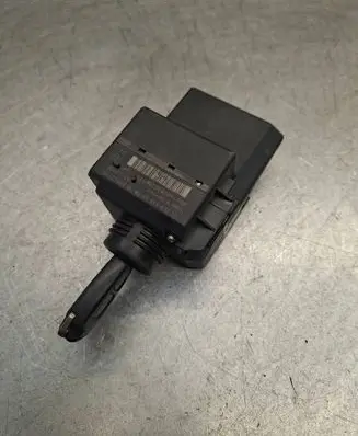 Mercedes-Benz C W203 Ignition lock 2035450508 33002105 8007407920206145