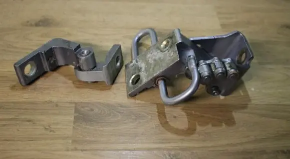 Audi A4 S4 B7 8E 8H Front door hinge set 