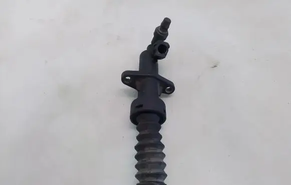 Citroen C4 I Clutch slave cylinder 