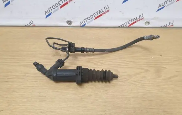 BMW 3 E92 E93 Clutch master cylinder 6785964