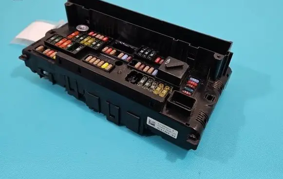 BMW 7 F01 F02 F03 F04 Fuse box set 9151320-02 IMPRK1518629