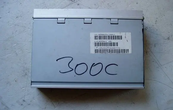 Chrysler 300 - 300C Sound amplifier 05064118AJ