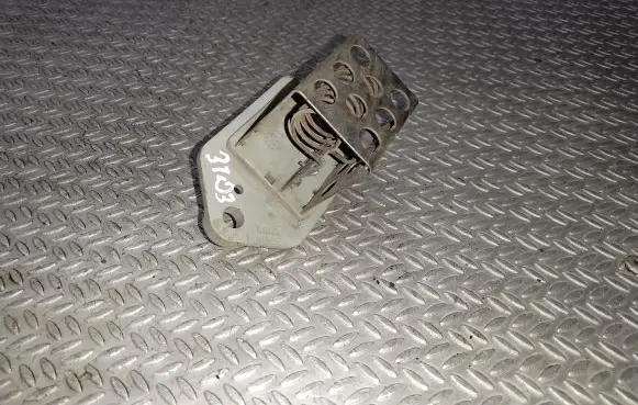 Citroen C5 Coolant fan relay 9641212580
