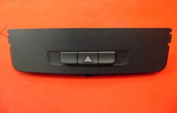 Mercedes-Benz Vito Viano W447 Hazard light switch 4479050051 OM622951