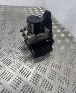Volkswagen Golf VI ABS Pump 1K0907379AT 1K0614517CB 10096103363