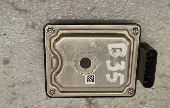 Tesla Model S Distronic sensor radar 1108647-00-H A2C76884108
