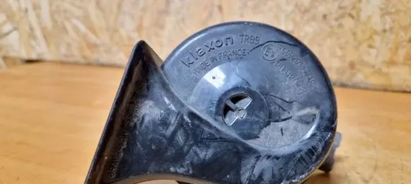Volkswagen PASSAT B6 Horn signal 0092018