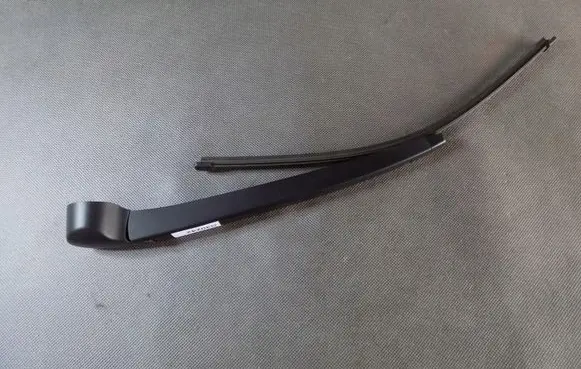Volkswagen Touareg III Rear wiper blade arm 760955704