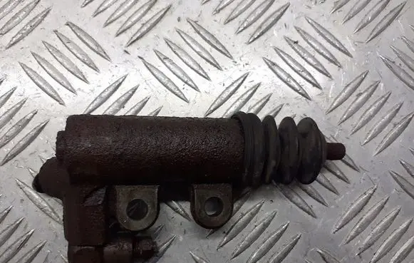 Toyota Yaris Clutch release bearing slave cylinder 