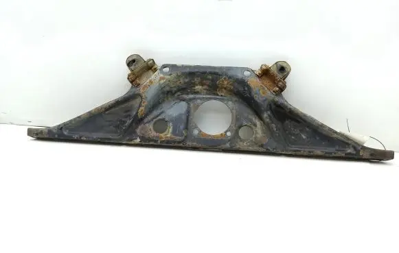 Jaguar XJ X300 Rear differential/diff mount bracket CAC7581 670453