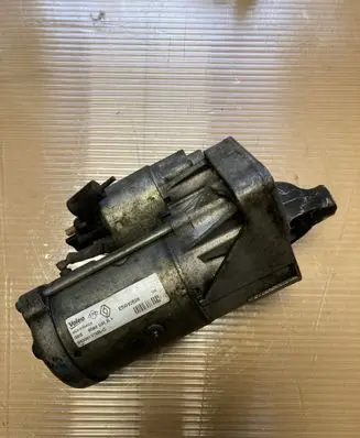 Nissan Qashqai Starter motor 233001375R 0560SMB