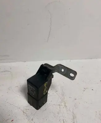 Volvo V50 Glow plug pre-heat relay 3M5T12A343AA 51252003 LLZBA