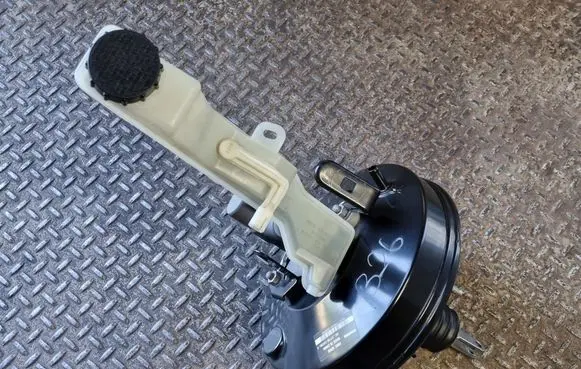 Mazda CX-5 II Brake booster KB8C43950