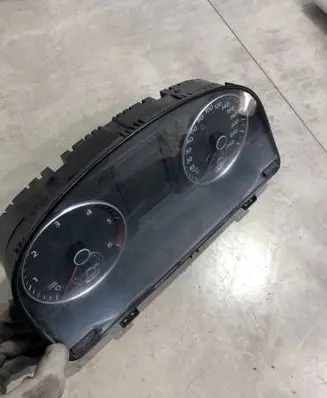 Volkswagen Caddy Speedometer (instrument cluster) 2K5920876F 1619013271