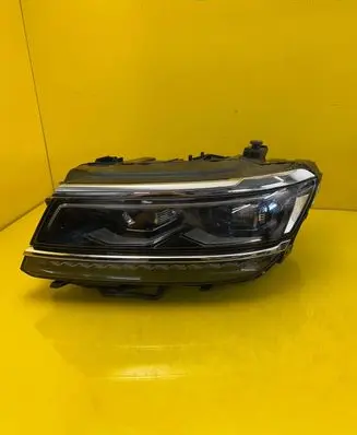 Volkswagen Tiguan Headlight/headlamp 5NN941113C