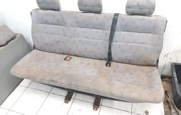 Volkswagen Transporter - Caravelle T4 Third row seats 