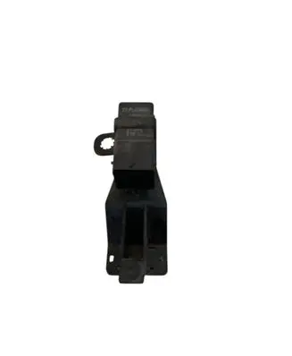 Volvo C30 Glow plug pre-heat relay 51299049