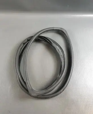 Suzuki Vitara (LY) Rear door rubber seal (on body) 