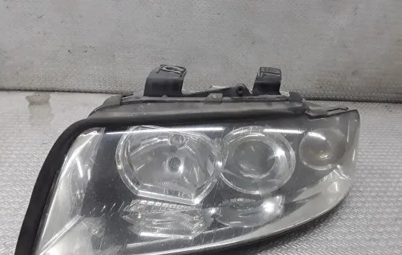 Audi A4 S4 B6 8E 8H Headlight/headlamp 8E0941003G