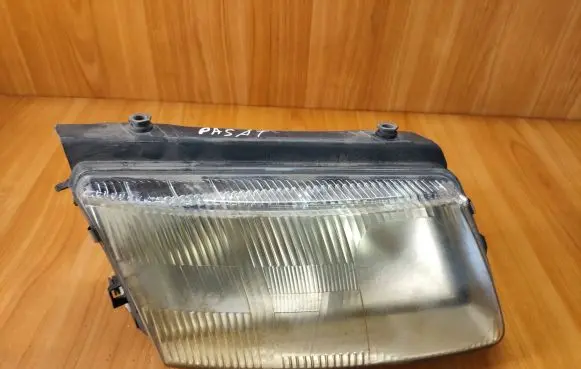 Volkswagen PASSAT B5 Headlight/headlamp
