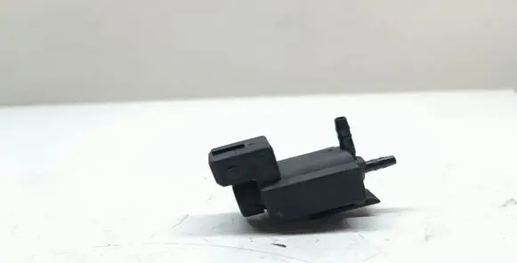 BMW 3 E92 E93 Vacuum valve 7810831 70231800