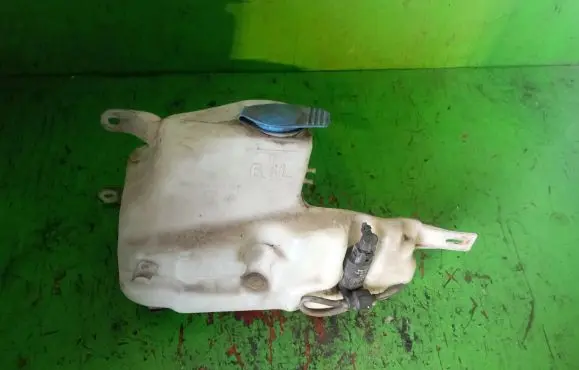 Seat Ibiza II (6k) Windshield washer fluid reservoir/tank