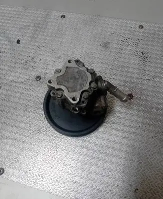 BMW 1 E81 E87 Power steering pump 7692974546 8200918949