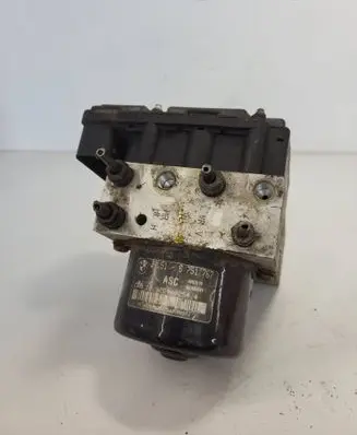 BMW X3 E83 ABS Pump 6751767