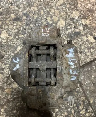 Opel Vectra C Rear brake caliper