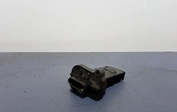 Toyota Avensis T270 Mass air flow meter 0281006092