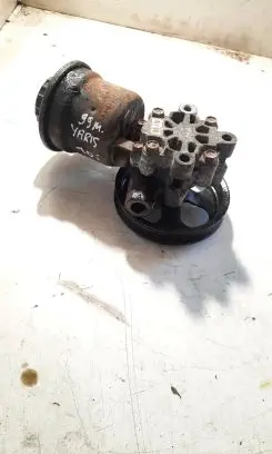 Toyota Yaris Power steering pump