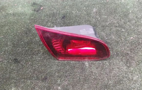 Volkswagen Golf VI Tailgate rear/tail lights YAB0183 2AYR1YF1