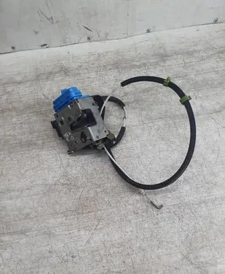 Audi A8 S8 D2 4D Rear door lock 4D0839015A