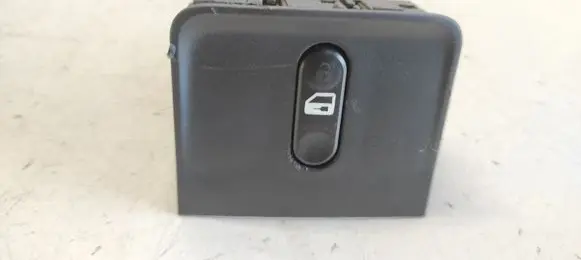 Nissan Primera Central locking switch button 68485BA10