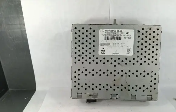 Mercedes-Benz S W222 Radio/CD/DVD/GPS head unit A2229009211
