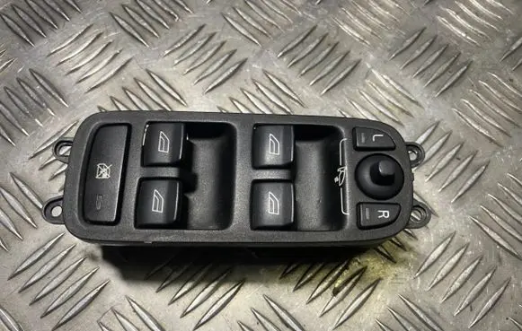 Volvo V50 Electric window control switch 30710788 30710789 30710787