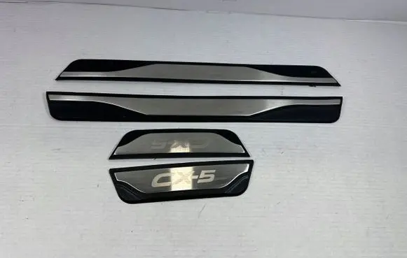 Porsche Cayenne (9PA) Front sill trim cover