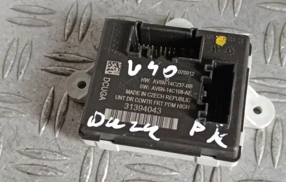 Volvo V40 Door control unit/module AV6N14C237BB AV6N14C108AE 31394043