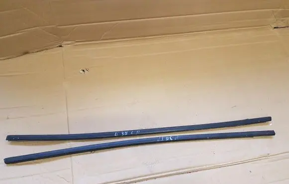 BMW 7 E38 Front door windshield rail 