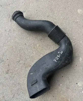 Volkswagen Fox Air intake hose/pipe 6Y0129618A