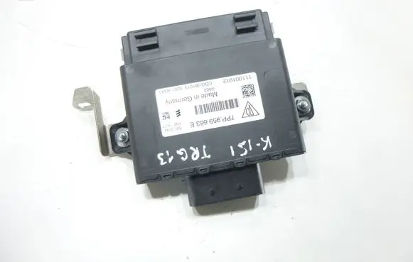 Volkswagen Touareg II Voltage converter/converter module 7PP959663E 111001912 0001AGX1