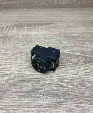 BMW 5 E60 E61 Seat control switch 8360877