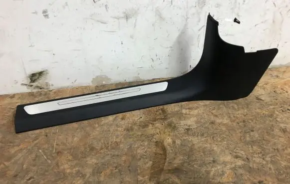 Audi A8 S8 D4 4H Front sill trim cover 4H2867271F