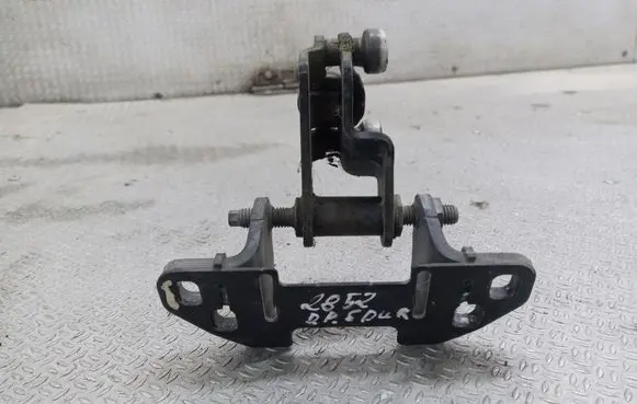Mercedes-Benz Sprinter W906 Sliding door middle roller runner A9067600347