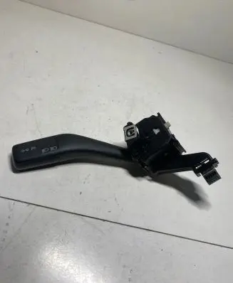 Volkswagen Golf V Indicator stalk 1K0953513 5AC0137A