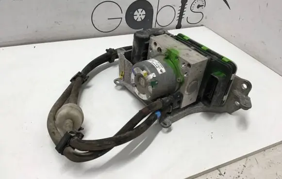 Dodge RAM Air suspension compressor/pump 68496113AB