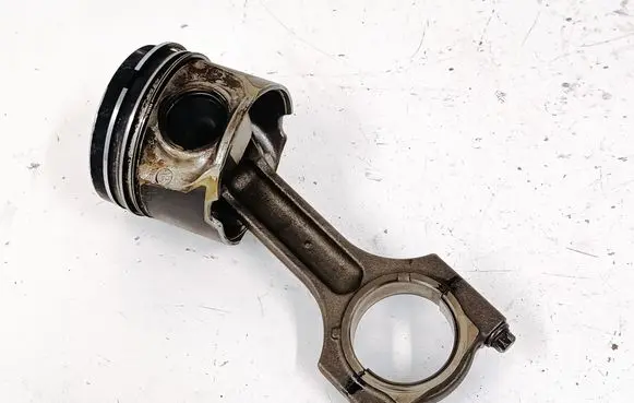 BMW X5M E70 Piston with connecting rod